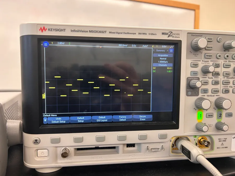 Oscilloscope screen showing a series of separate flat voltage levels at different heights